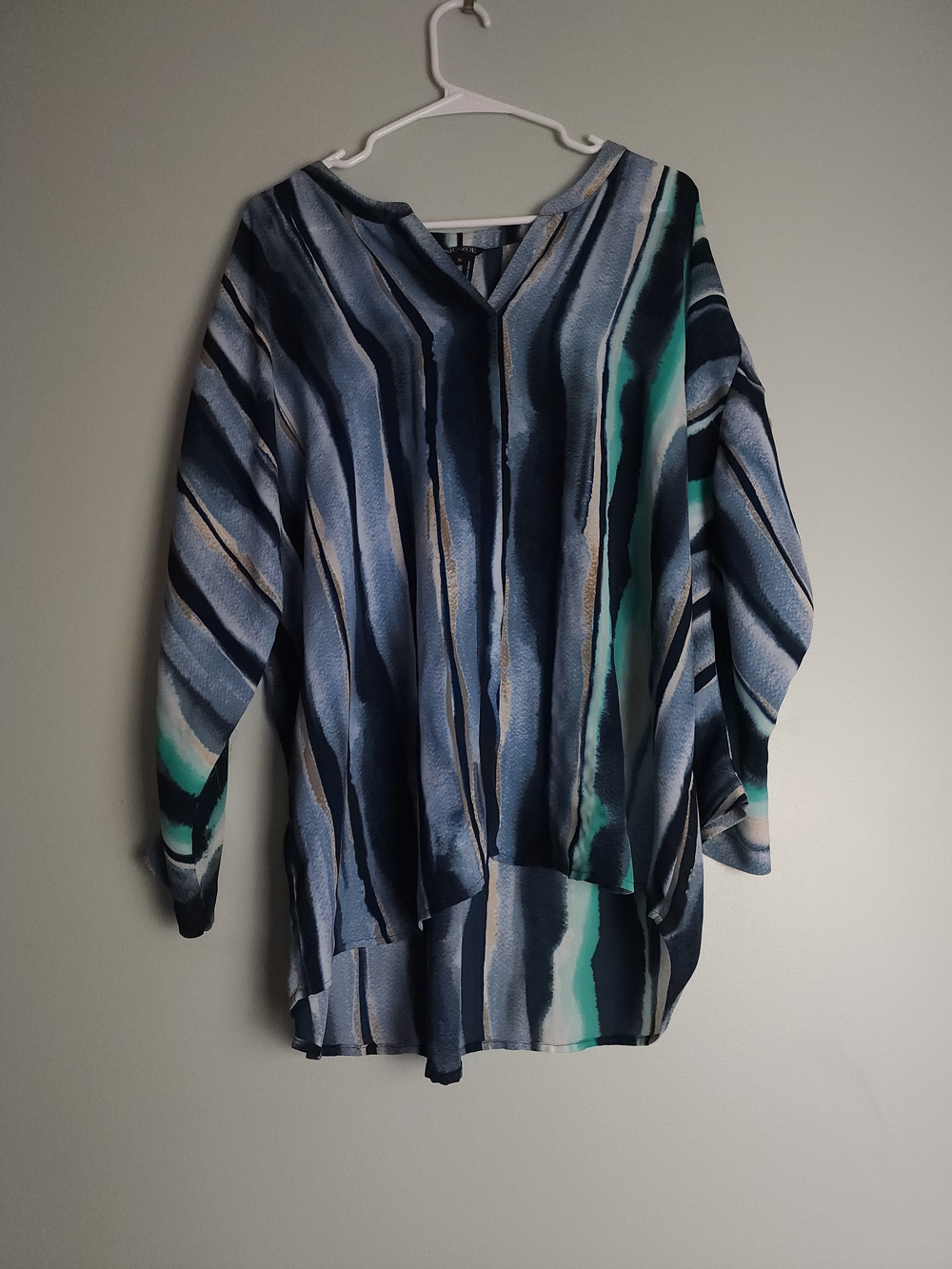 NIC+ZOE Blue and Teal Striped V-Neck Tunic
